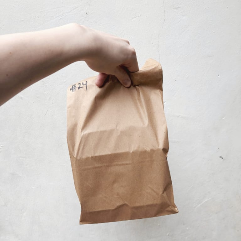 Convenient Pickup and Delivery for Fresh Cafe Fare